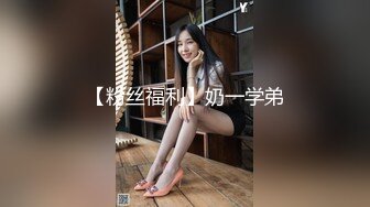 02年大眼萌妹【新人小粉逼】，逼毛犹如毛猴 太多了，手指摸阴蒂就喷水：‘停不下来，好尴尬啊’，手指扣逼自慰爽死这小鲜妹！